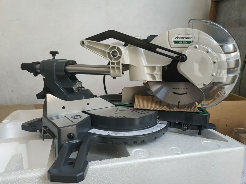 Торцовочная пила ручная Holzstar KGZ 210E 5702210 фото